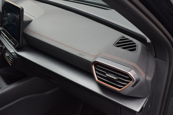 CUPRA Formentor 1.4 e-Hybrid 245pk VZ Copper Edition | Pano | Leer | 360 camera