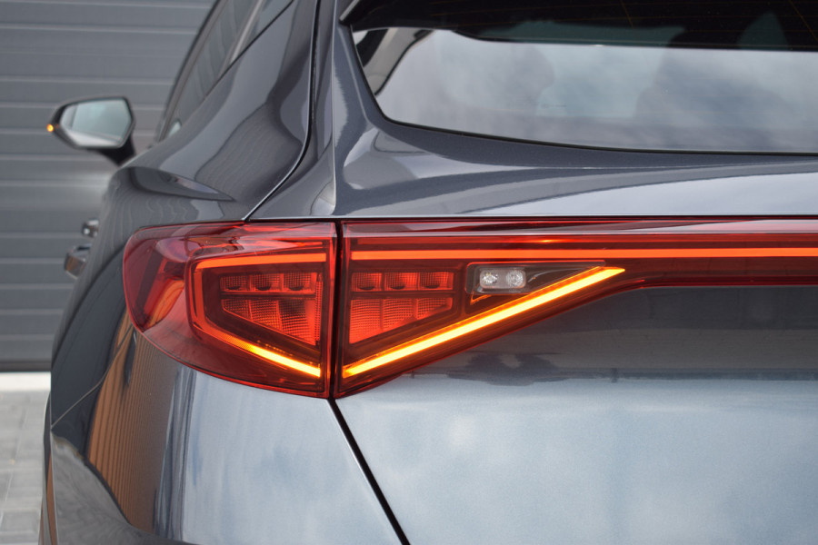 CUPRA Formentor 1.4 e-Hybrid 245pk VZ Copper Edition | Pano | Leer | 360 camera