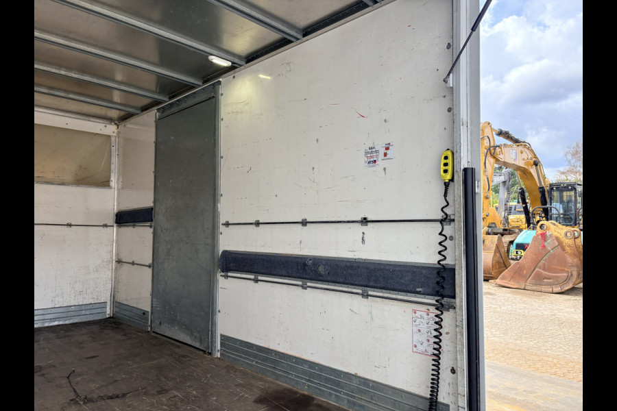 Iveco Daily 35C16 3.0 160PK Bakwagen Laadklep Zijdeur Camera Climate Control Bluetooth Meubelbak Koffer