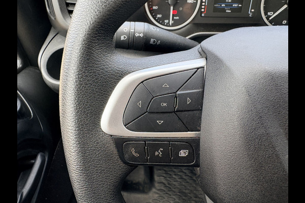 Iveco Daily 35C16 3.0 160PK Bakwagen Laadklep Zijdeur Camera Climate Control Bluetooth Meubelbak Koffer