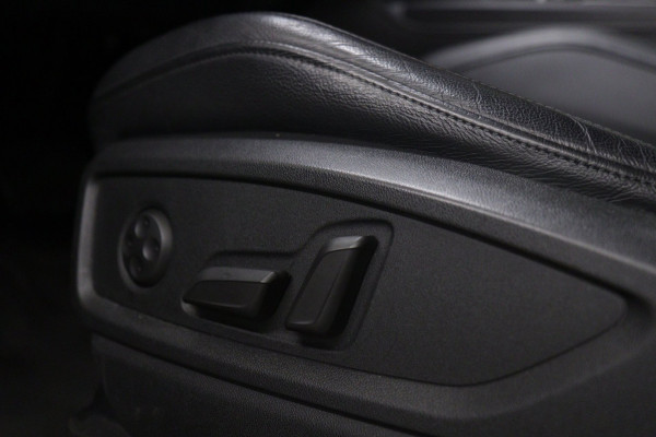 Audi Q5 55 TFSI e quattro Competition /PANO/SFEER/MEM/CAM/ACC/VOL