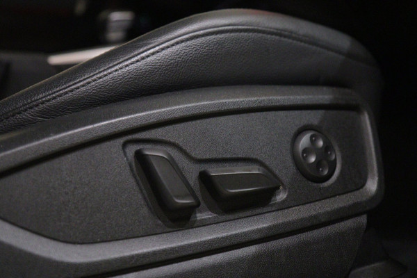 Audi Q5 55 TFSI e quattro Competition /PANO/SFEER/MEM/CAM/ACC/VOL