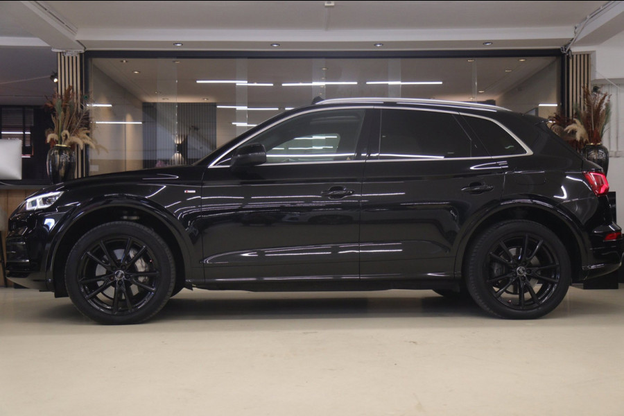 Audi Q5 55 TFSI e quattro Competition /PANO/SFEER/MEM/CAM/ACC/VOL