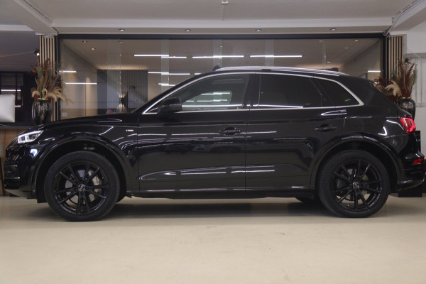 Audi Q5 55 TFSI e quattro Competition /PANO/SFEER/MEM/CAM/ACC/VOL