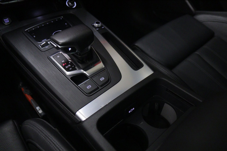 Audi Q5 55 TFSI e quattro Competition /PANO/SFEER/MEM/CAM/ACC/VOL