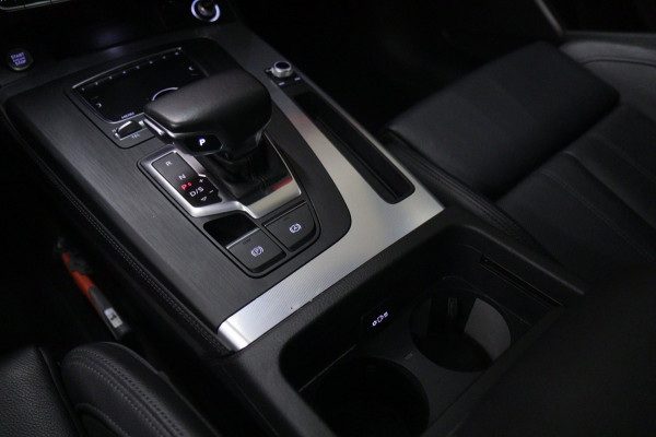 Audi Q5 55 TFSI e quattro Competition /PANO/SFEER/MEM/CAM/ACC/VOL