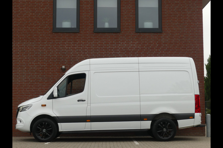 Mercedes-Benz Sprinter 317 CDI L2H2 LED/Camera/Geveerde stoel/Navigatie Nieuw model
