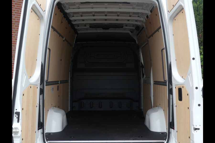 Mercedes-Benz Sprinter 317 CDI L2H2 LED/Camera/Geveerde stoel/Navigatie Nieuw model