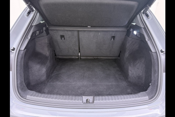 Audi Q4 e-tron 35 Launch Edition Sport Advanced SOH 92% Sportstoelen+Verwarmd Apple Carplay Android Auto Navi Ecc Pdc Cruise Control Elek.Achterklep Isofix Matrix-Led Lmv DAB Bluetooth Keyless 1e Eigenaar Origineel Nederlandse Auto