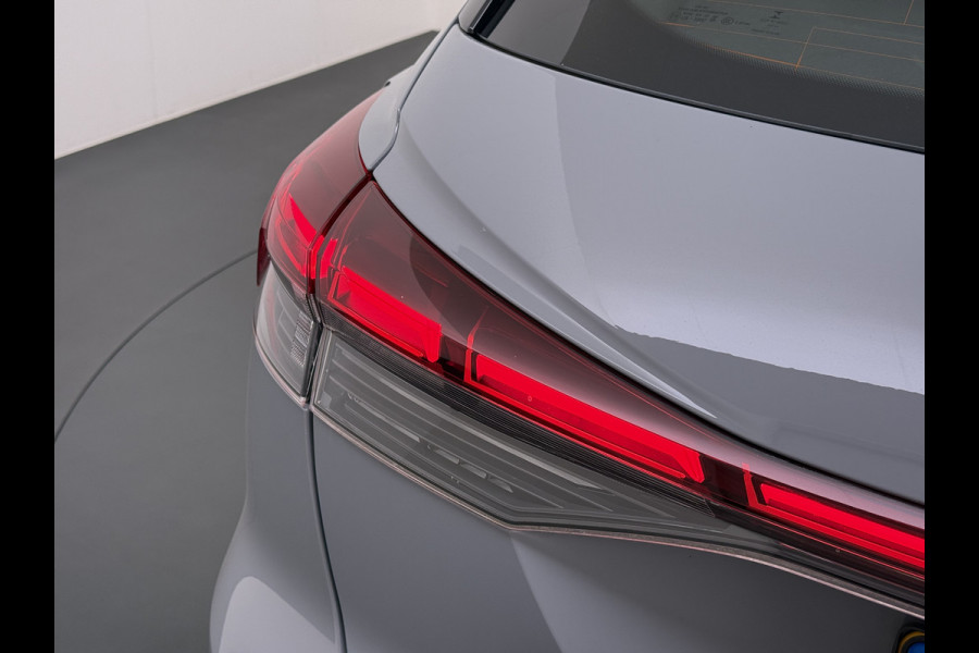 Audi Q4 e-tron 35 Launch Edition Sport Advanced SOH 92% Sportstoelen+Verwarmd Apple Carplay Android Auto Navi Ecc Pdc Cruise Control Elek.Achterklep Isofix Matrix-Led Lmv DAB Bluetooth Keyless 1e Eigenaar Origineel Nederlandse Auto