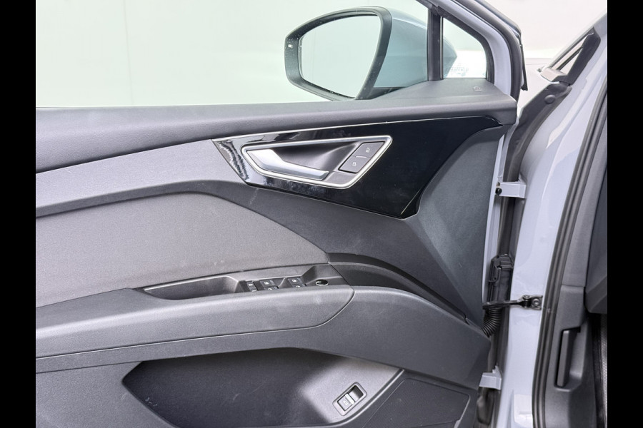 Audi Q4 e-tron 35 Launch Edition Sport Advanced SOH 92% Sportstoelen+Verwarmd Apple Carplay Android Auto Navi Ecc Pdc Cruise Control Elek.Achterklep Isofix Matrix-Led Lmv DAB Bluetooth Keyless 1e Eigenaar Origineel Nederlandse Auto