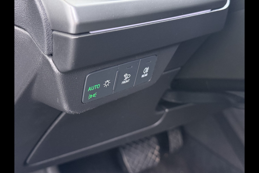 Audi Q4 e-tron 35 Launch Edition Sport Advanced SOH 92% Sportstoelen+Verwarmd Apple Carplay Android Auto Navi Ecc Pdc Cruise Control Elek.Achterklep Isofix Matrix-Led Lmv DAB Bluetooth Keyless 1e Eigenaar Origineel Nederlandse Auto