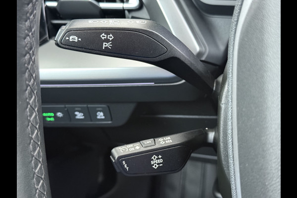 Audi Q4 e-tron 35 Launch Edition Sport Advanced SOH 92% Sportstoelen+Verwarmd Apple Carplay Android Auto Navi Ecc Pdc Cruise Control Elek.Achterklep Isofix Matrix-Led Lmv DAB Bluetooth Keyless 1e Eigenaar Origineel Nederlandse Auto