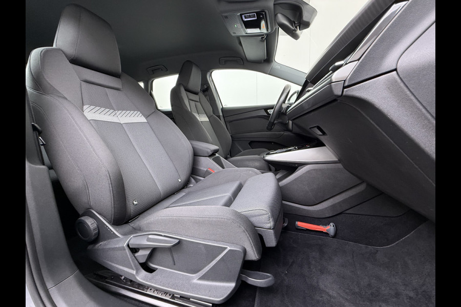 Audi Q4 e-tron 35 Launch Edition Sport Advanced SOH 92% Sportstoelen+Verwarmd Apple Carplay Android Auto Navi Ecc Pdc Cruise Control Elek.Achterklep Isofix Matrix-Led Lmv DAB Bluetooth Keyless 1e Eigenaar Origineel Nederlandse Auto