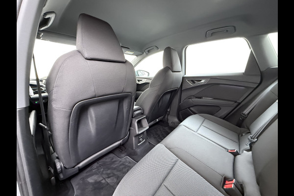 Audi Q4 e-tron 35 Launch Edition Sport Advanced SOH 92% Sportstoelen+Verwarmd Apple Carplay Android Auto Navi Ecc Pdc Cruise Control Elek.Achterklep Isofix Matrix-Led Lmv DAB Bluetooth Keyless 1e Eigenaar Origineel Nederlandse Auto