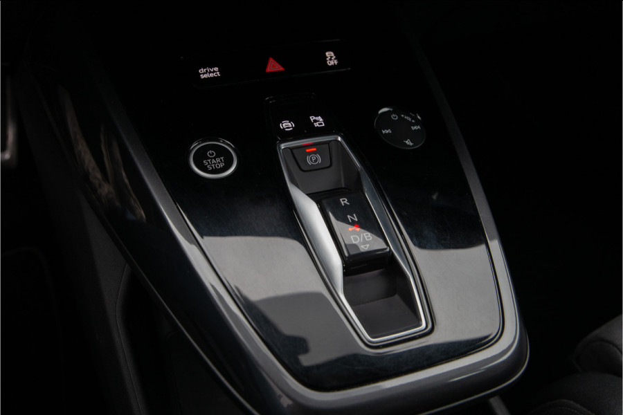 Audi Q4 e-tron 40 Launch edition S Competition 77 kWh RS-Stoelen, SONOS, Adapt. cruise