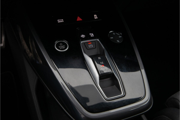 Audi Q4 e-tron 40 Launch edition S Competition 77 kWh RS-Stoelen, SONOS, Adapt. cruise