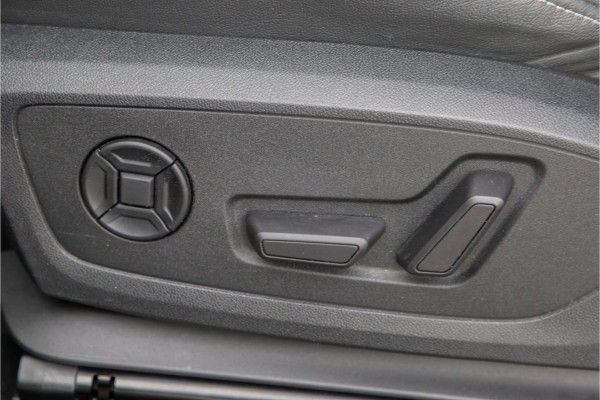 Audi Q4 e-tron 40 Launch edition S Competition 77 kWh RS-Stoelen, SONOS, Adapt. cruise