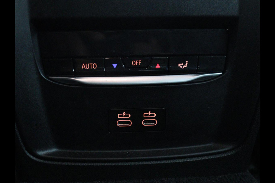 BMW i4 eDrive40 High Executive 84 kWh | SOH 98,7% | Leder | Adaptive cruise | Dodehoek detectie | Head-up | Stoelverwarming | Sfeerverlichting | Carplay | 3 zone klimaat | Camera | Park assist | Elektrische achterklep
