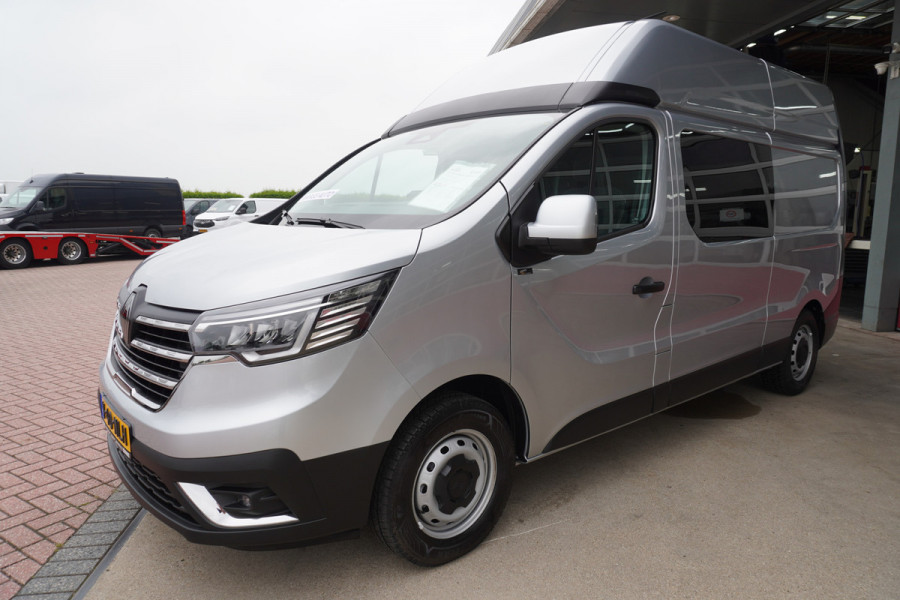 Renault Trafic 2.0 Blue dCi 170PK T30 L2H2 Invalide vervoer / ideaal voor camper nr. V186 | Airco | Cruise | Navi | trekhaak (marge auto INCL BPM)