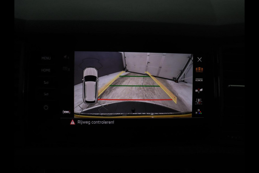 Škoda Kodiaq 1.5 TSI Sportline Business | Leder/alcantara | Memory | Cruise control | Stuur/stoel verwarming | Canton Sound | Carplay | Carplay | Camera | Park assist | Trekhaak | Elektrische achterklep