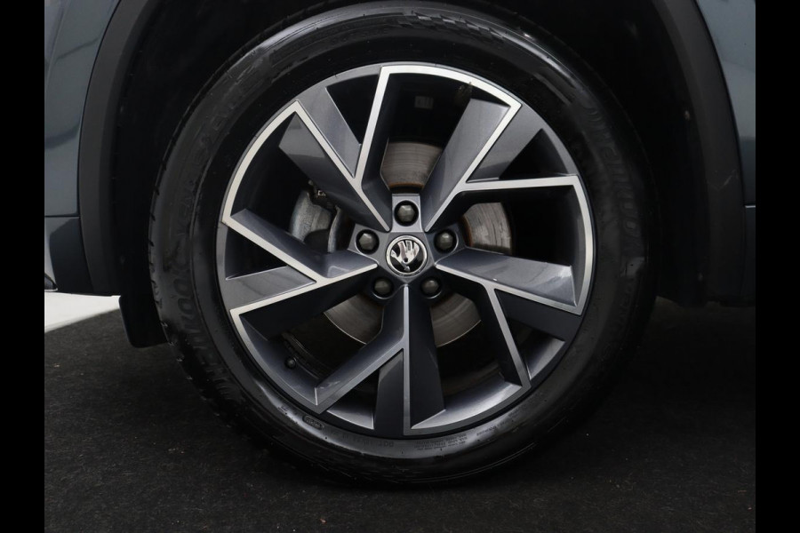 Škoda Kodiaq 1.5 TSI Sportline Business | Leder/alcantara | Memory | Cruise control | Stuur/stoel verwarming | Canton Sound | Carplay | Carplay | Camera | Park assist | Trekhaak | Elektrische achterklep