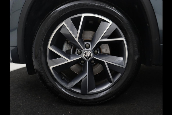 Škoda Kodiaq 1.5 TSI Sportline Business | Leder/alcantara | Memory | Cruise control | Stuur/stoel verwarming | Canton Sound | Carplay | Carplay | Camera | Park assist | Trekhaak | Elektrische achterklep