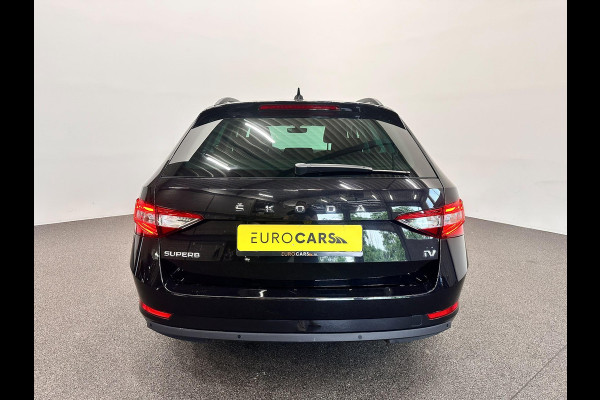 Škoda Superb Combi 1.4 TSI iV Business Edition PHEV Automaat Navigatie Stoelverwarming Voor en Achter Draadloze Telefoonlader Stuurverwarming Cruise Control Elektrisch Verstelbare Stoelen Apple CarPlay