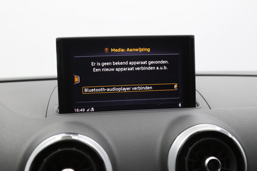 Audi A3 Sportback 35 TFSI 150 PK CoD Advance Sport, Panoramadak, Stoelverwarming, Cruise Control