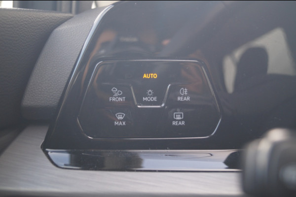 Volkswagen Golf 1.4 eHybrid PHEV Style Business -LEER-NAVI-ECC-LED-PDC-