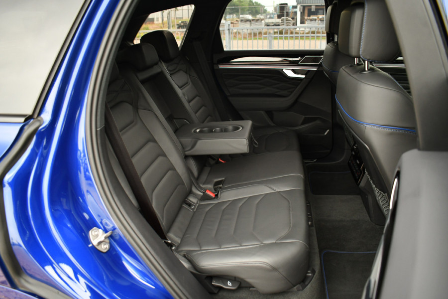 Volkswagen Touareg 3.0 TSi eHybrid 4M R Trekh DynAudio Stoel-koel Massage HUD 360