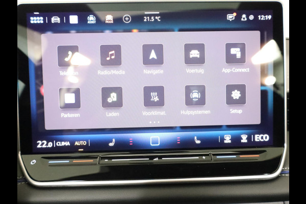 Volkswagen Tiguan 1.5 eHybrid R-Line Edition 204 pk Automaat (DSG) | Verlengde garantie | Navigatie | Panoramadak | Trekhaak (wegklapbaar) | Parkeersensoren (Park assist) | Rondomzicht camera | Black Style pakket | R-Line |