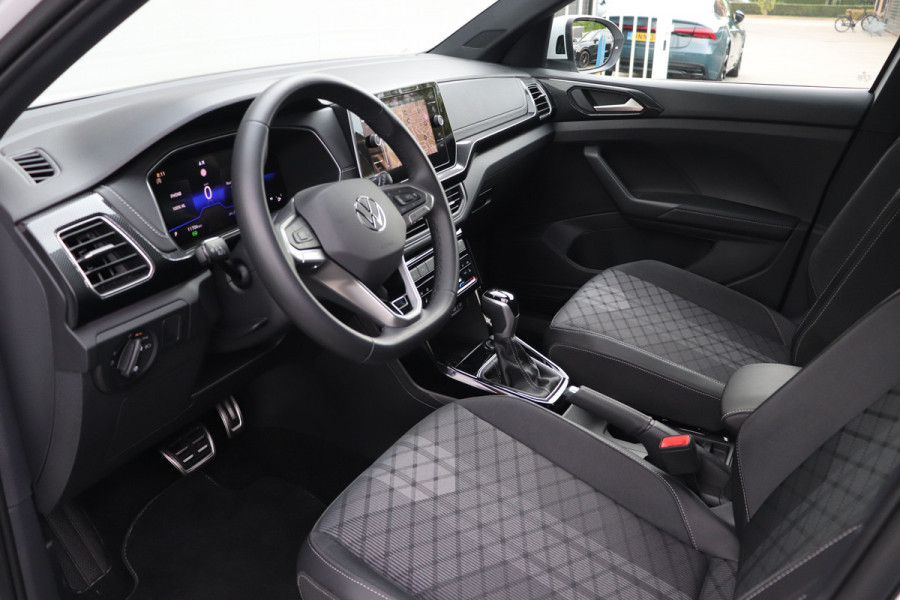 Volkswagen T-Cross 1.0 TSI R-Line DSG IQ Matrix ACC PDC