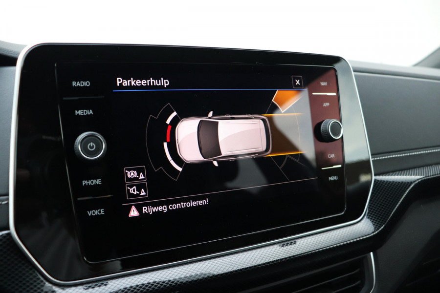 Volkswagen T-Cross 1.0 TSI R-Line DSG IQ Matrix ACC PDC