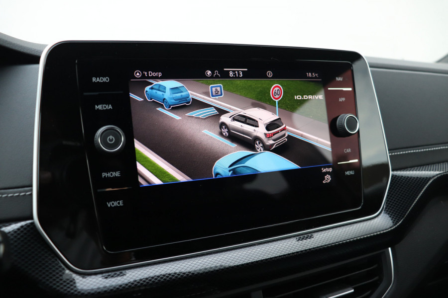 Volkswagen T-Cross 1.0 TSI R-Line DSG IQ Matrix ACC PDC