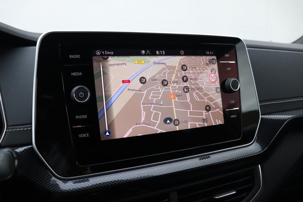 Volkswagen T-Cross 1.0 TSI R-Line DSG IQ Matrix ACC PDC