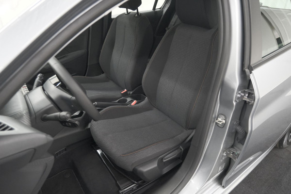 Peugeot 208 1.2 Hybrid 110 e-DCS6 Style | Direct Leverbaar | Apple Carplay | Parkeersensoren