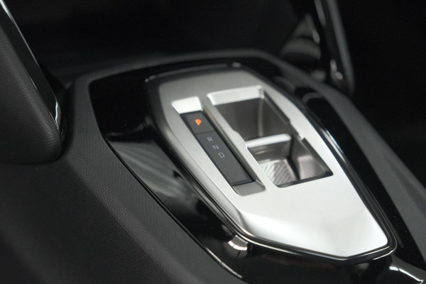 Peugeot 208 1.2 Hybrid 110 e-DCS6 Style | Direct Leverbaar | Apple Carplay | Parkeersensoren