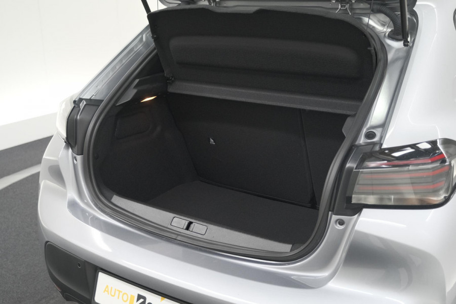 Peugeot 208 1.2 Hybrid 110 e-DCS6 Style | Direct Leverbaar | Apple Carplay | Parkeersensoren