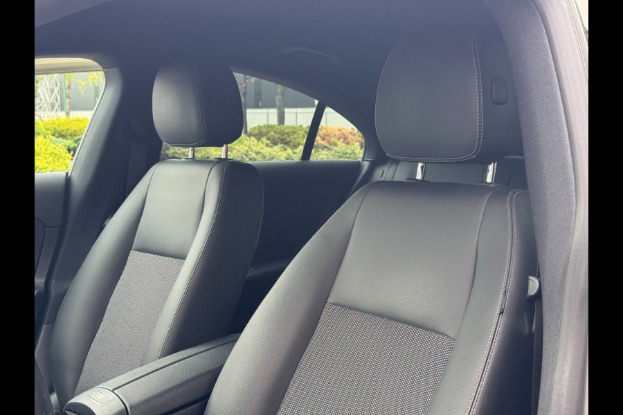 Mercedes-Benz CLA-Klasse 200 Business Solution | Navi, Camera, Stoelverw., Cruise, Climate | Dealeronderhouden | NAP |