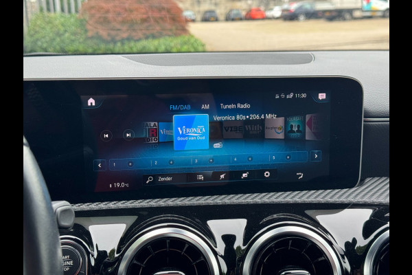 Mercedes-Benz CLA-Klasse 200 Business Solution | Navi, Camera, Stoelverw., Cruise, Climate | Dealeronderhouden | NAP |