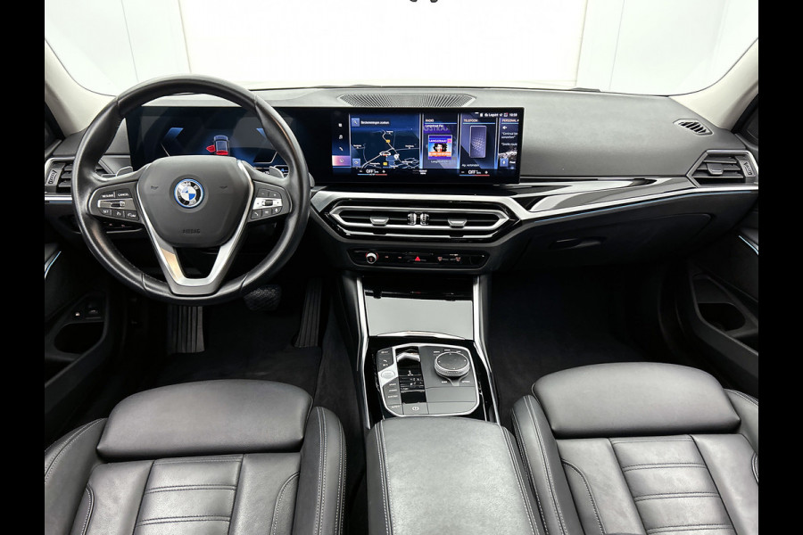 BMW 3 Serie Touring 320e (TREKHAAK WEGKLAPBAAR, MEMORY SEATS, LED, CAMERA, CARPLAY, 1e EIGENAAR, DEALER ONDERHOUDEN)