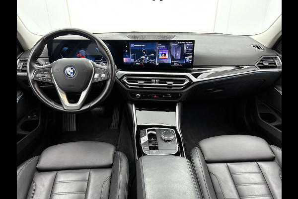 BMW 3 Serie Touring 320e (TREKHAAK WEGKLAPBAAR, MEMORY SEATS, LED, CAMERA, CARPLAY, 1e EIGENAAR, DEALER ONDERHOUDEN)