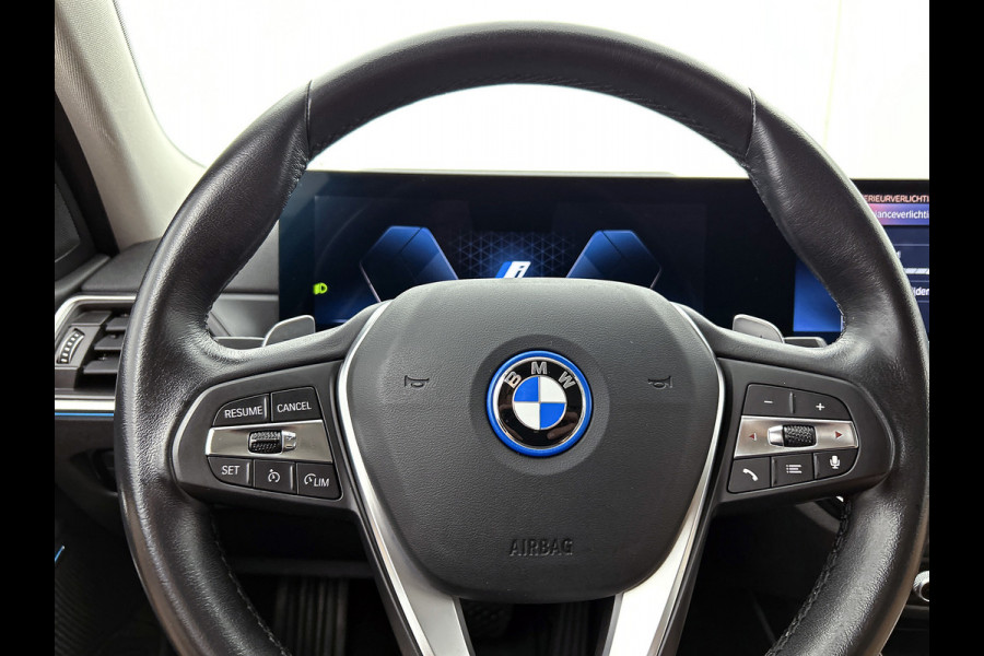 BMW 3 Serie Touring 320e (TREKHAAK WEGKLAPBAAR, MEMORY SEATS, LED, CAMERA, CARPLAY, 1e EIGENAAR, DEALER ONDERHOUDEN)