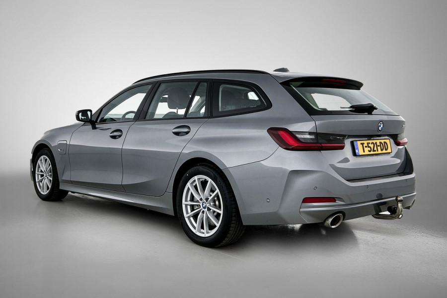 BMW 3 Serie Touring 320e (TREKHAAK WEGKLAPBAAR, MEMORY SEATS, LED, CAMERA, CARPLAY, 1e EIGENAAR, DEALER ONDERHOUDEN)