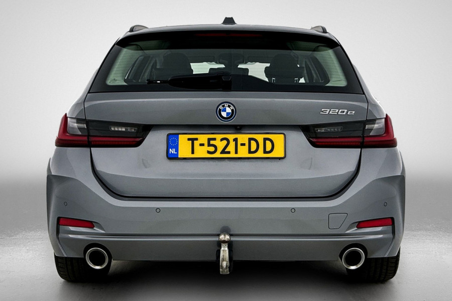 BMW 3 Serie Touring 320e (TREKHAAK WEGKLAPBAAR, MEMORY SEATS, LED, CAMERA, CARPLAY, 1e EIGENAAR, DEALER ONDERHOUDEN)