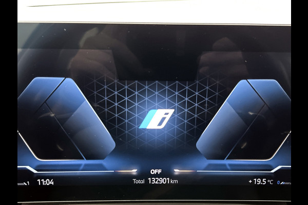 BMW 3 Serie Touring 320e (TREKHAAK WEGKLAPBAAR, MEMORY SEATS, LED, CAMERA, CARPLAY, 1e EIGENAAR, DEALER ONDERHOUDEN)