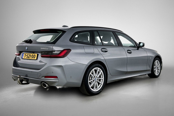 BMW 3 Serie Touring 320e (TREKHAAK WEGKLAPBAAR, MEMORY SEATS, LED, CAMERA, CARPLAY, 1e EIGENAAR, DEALER ONDERHOUDEN)