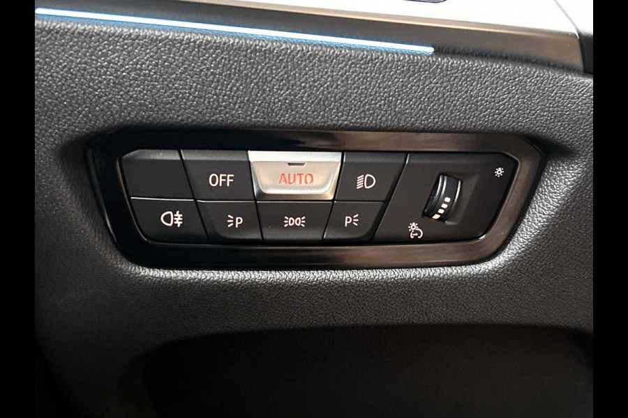 BMW 3 Serie Touring 320e (TREKHAAK WEGKLAPBAAR, MEMORY SEATS, LED, CAMERA, CARPLAY, 1e EIGENAAR, DEALER ONDERHOUDEN)