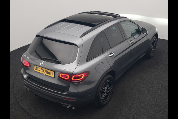 Mercedes-Benz GLC 300e 4MATIC Business Solution AMG PHEV 313pk Dealer O.H. | Trekhaak Af Fabriek | Panodak | Multi Beam LED | Alcantara Sportstoelen Verwarmd | Blis | Camera | Keyless | Sfeerverlichting | Apple Carplay | Navigatie | DAB | Cruise Control | Plug In Hybrid |